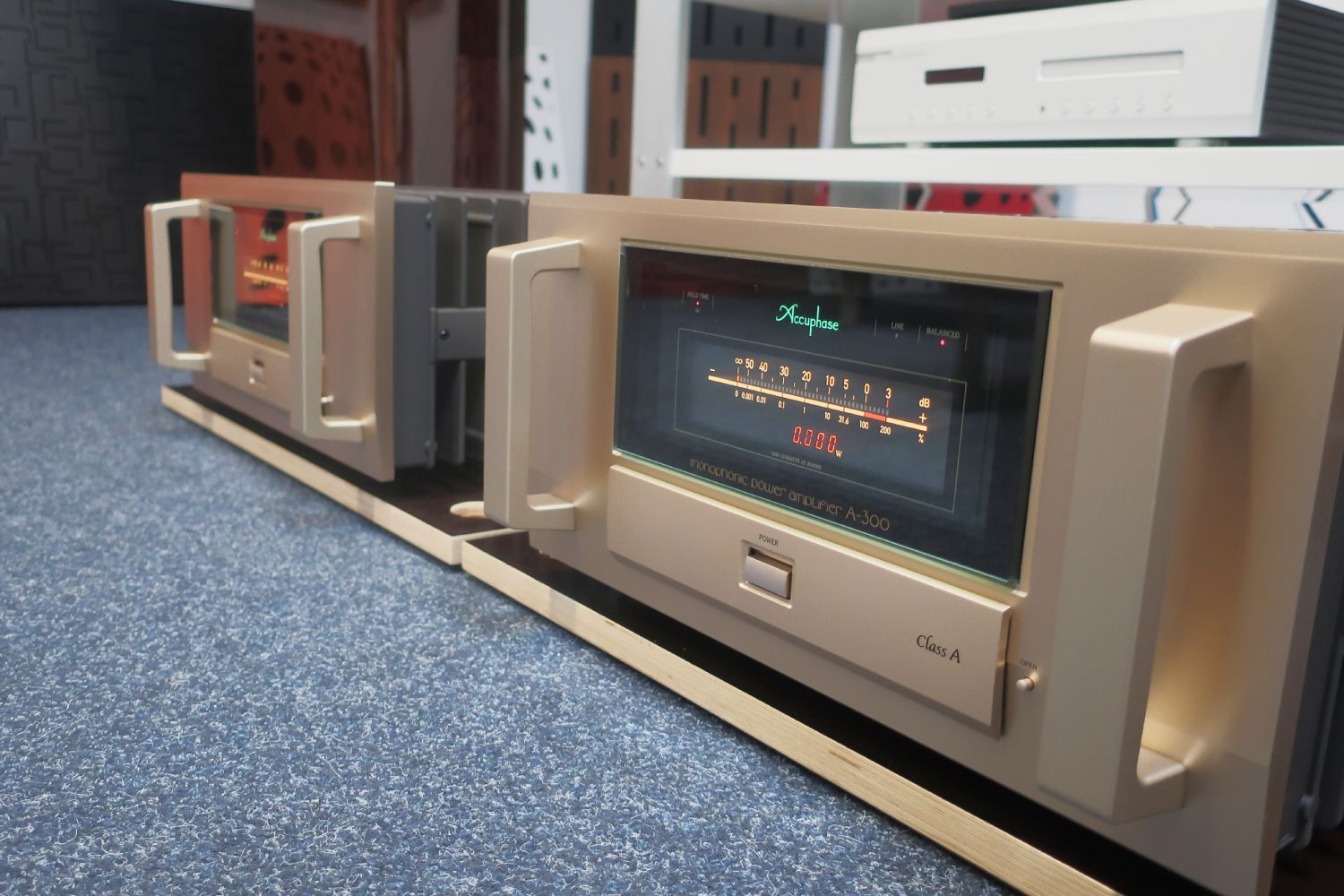 2025-02-28-TST-Accuphase-A-300-4